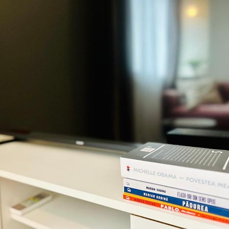 Ultracentral Lux Boutique 1Br Ap Near Subway Boekarest Buitenkant foto